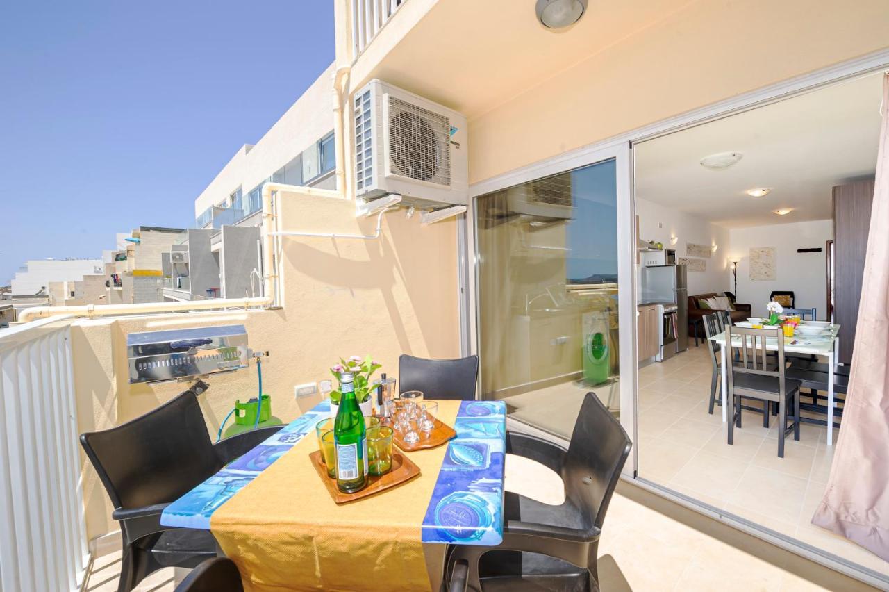 Summer Breeze Apartment With Panoramic Terrace - By Getawaysmalta Mellieħa Esterno foto