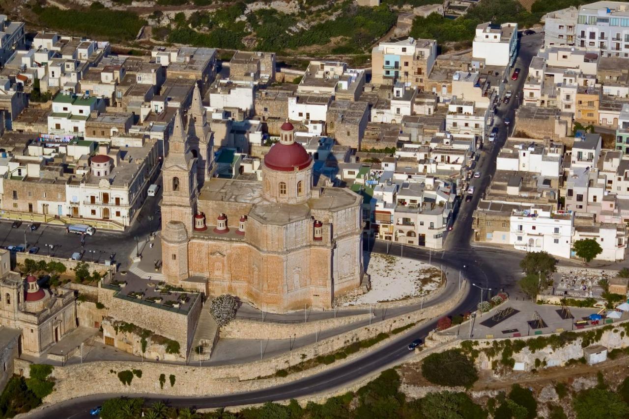 Summer Breeze Apartment With Panoramic Terrace - By Getawaysmalta Mellieħa Esterno foto